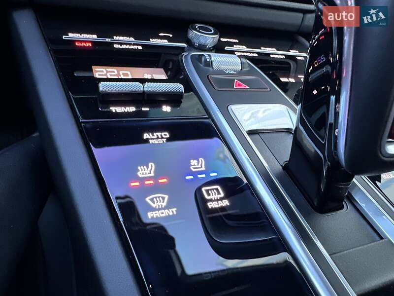 Внедорожник / Кроссовер Porsche Cayenne Coupe 2019 в Киеве