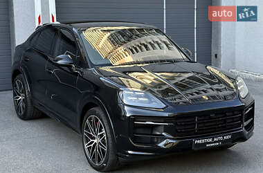 Позашляховик / Кросовер Porsche Cayenne Coupe 2024 в 