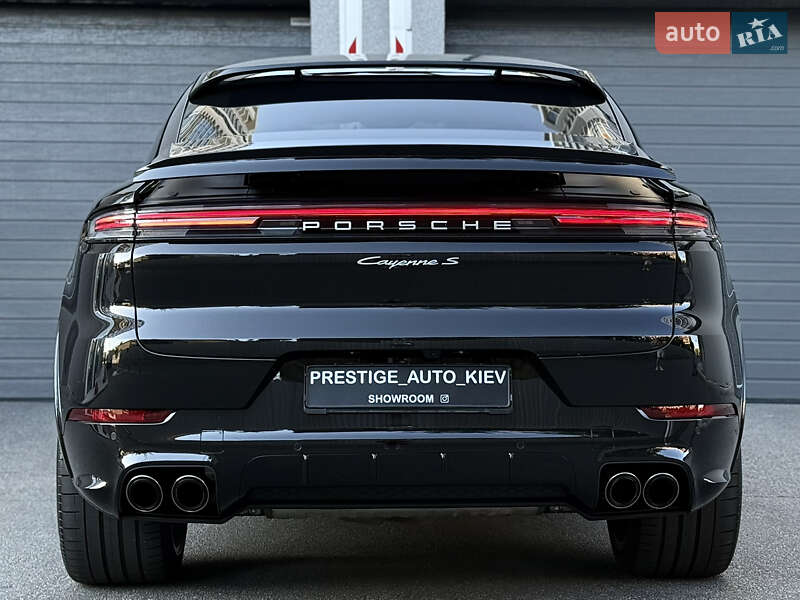 Позашляховик / Кросовер Porsche Cayenne Coupe 2024 в Києві