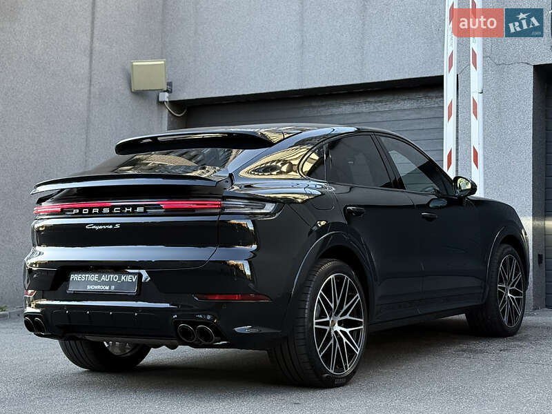 Позашляховик / Кросовер Porsche Cayenne Coupe 2024 в Києві