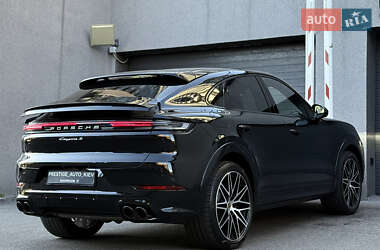 Позашляховик / Кросовер Porsche Cayenne Coupe 2024 в 
