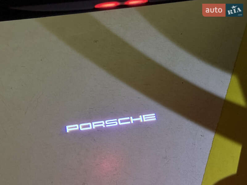 Позашляховик / Кросовер Porsche Cayenne Coupe 2024 в Києві