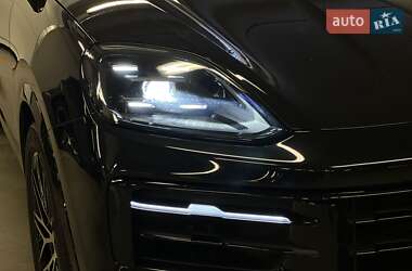 Внедорожник / Кроссовер Porsche Cayenne Coupe 2024 в 