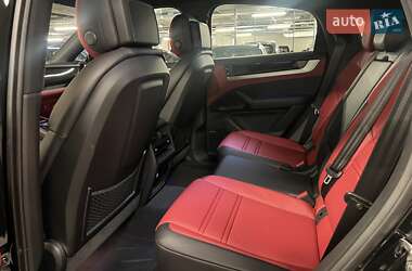 Внедорожник / Кроссовер Porsche Cayenne Coupe 2024 в 