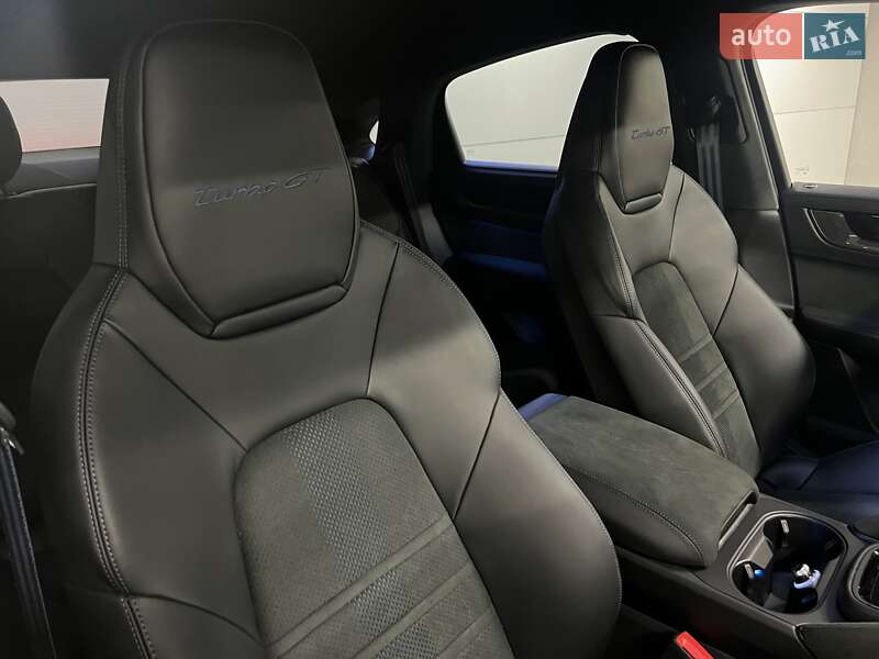Внедорожник / Кроссовер Porsche Cayenne Coupe 2024 в Киеве