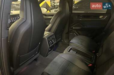 Внедорожник / Кроссовер Porsche Cayenne Coupe 2024 в 