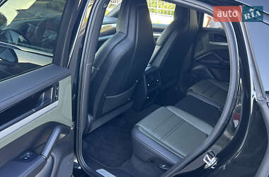 Внедорожник / Кроссовер Porsche Cayenne Coupe 2023 в 