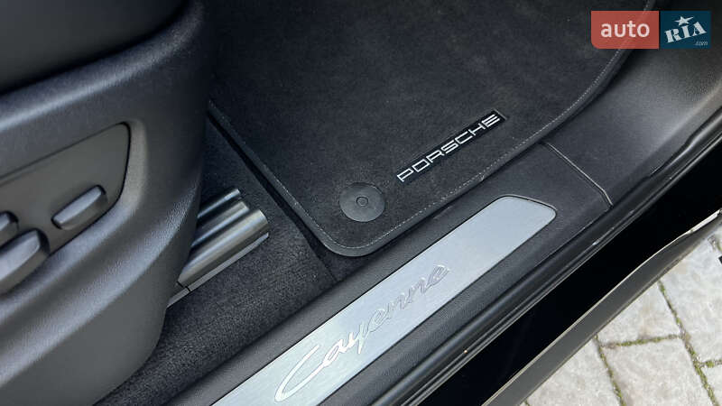 Позашляховик / Кросовер Porsche Cayenne Coupe 2023 в Львові
