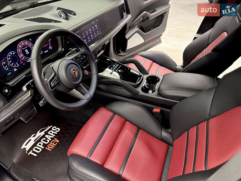 Позашляховик / Кросовер Porsche Cayenne Coupe 2024 в Києві фото 34 Позашляховик / Кросовер Porsche Cayenne Coupe 2024 в Києві