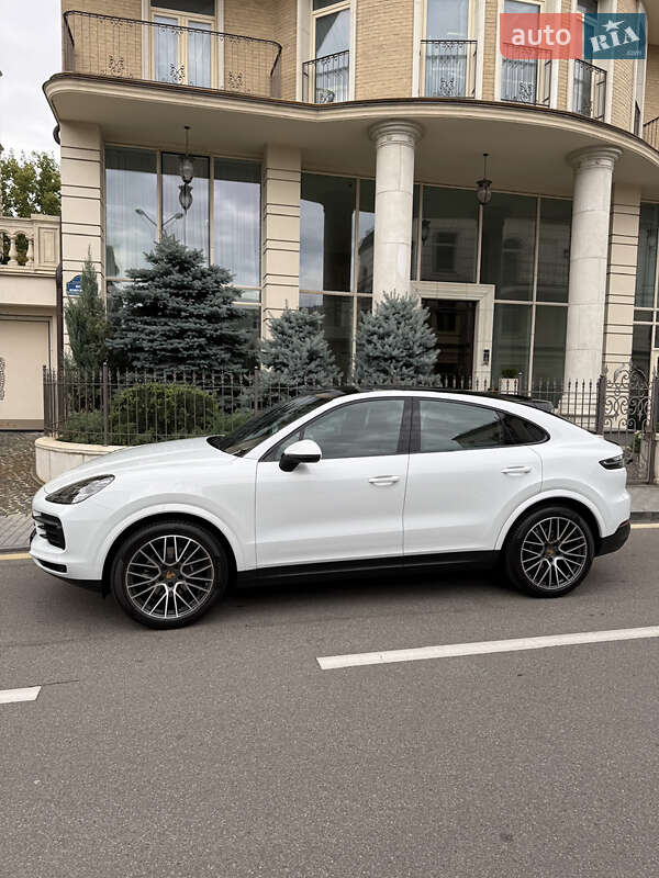Внедорожник / Кроссовер Porsche Cayenne Coupe 2020 в Киеве