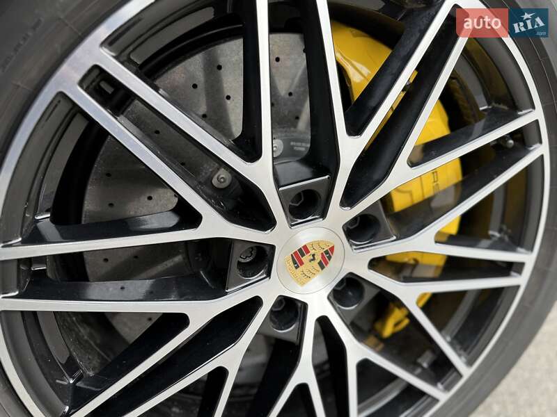 Позашляховик / Кросовер Porsche Cayenne Coupe 2024 в Києві фото 11 Позашляховик / Кросовер Porsche Cayenne Coupe 2024 в Києві