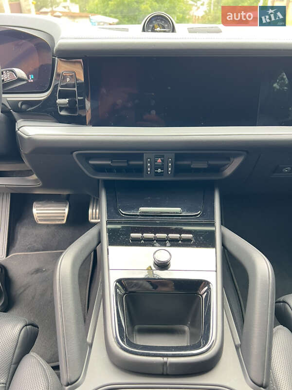 Позашляховик / Кросовер Porsche Cayenne Coupe 2023 в Києві фото 47 Позашляховик / Кросовер Porsche Cayenne Coupe 2023 в Києві