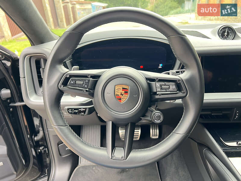 Позашляховик / Кросовер Porsche Cayenne Coupe 2023 в Києві фото 46 Позашляховик / Кросовер Porsche Cayenne Coupe 2023 в Києві