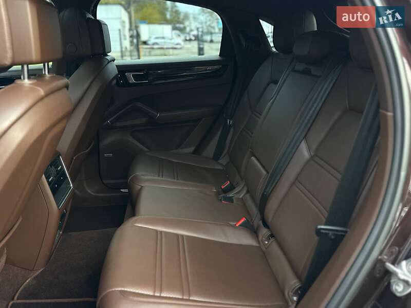 Позашляховик / Кросовер Porsche Cayenne Coupe 2019 в Києві