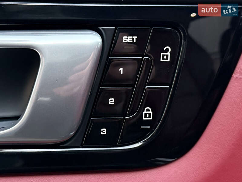 Внедорожник / Кроссовер Porsche Cayenne Coupe 2019 в Киеве фото 56 Внедорожник / Кроссовер Porsche Cayenne Coupe 2019 в Киеве