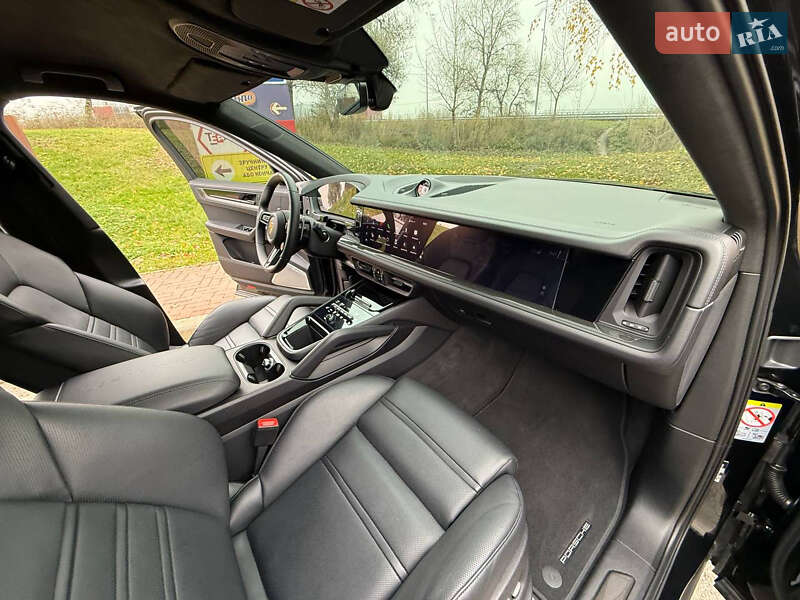 Внедорожник / Кроссовер Porsche Cayenne Coupe 2023 в Киеве фото 96 Внедорожник / Кроссовер Porsche Cayenne Coupe 2023 в Киеве