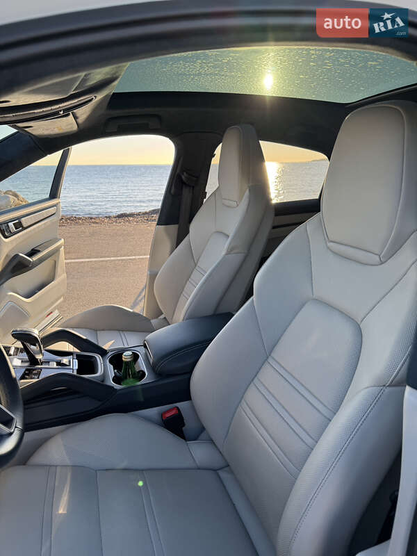 Позашляховик / Кросовер Porsche Cayenne Coupe 2022 в Києві