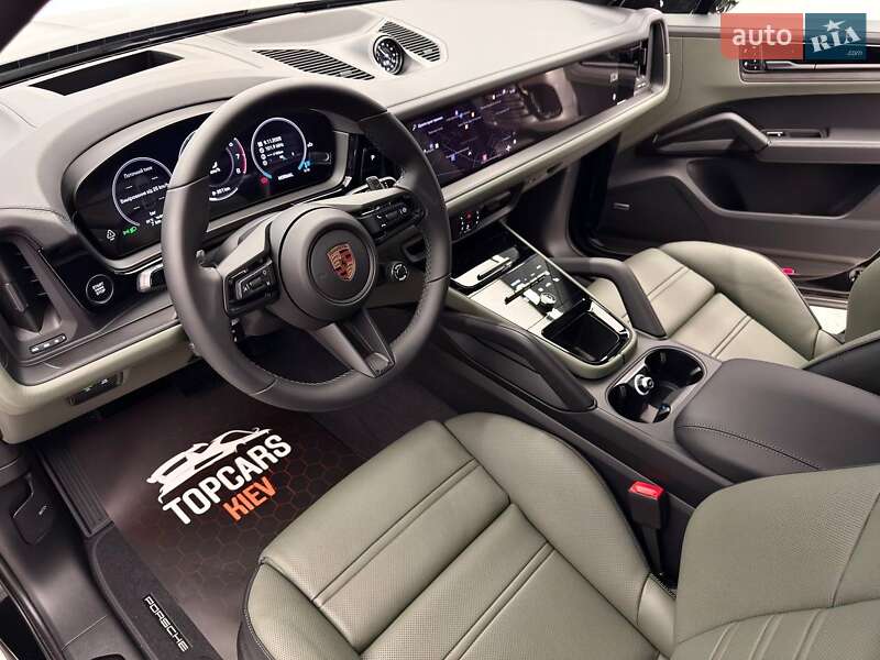 Внедорожник / Кроссовер Porsche Cayenne Coupe 2025 в Киеве