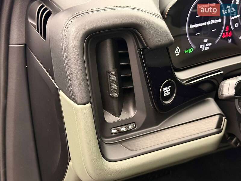 Внедорожник / Кроссовер Porsche Cayenne Coupe 2025 в Киеве