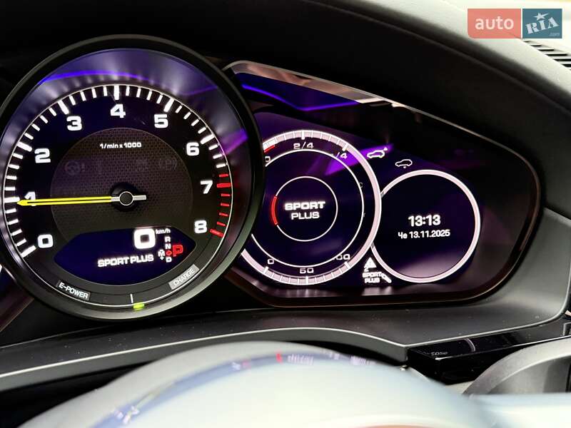 Позашляховик / Кросовер Porsche Cayenne Coupe 2022 в Києві