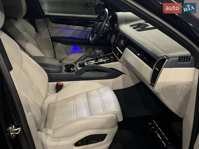 Позашляховик / Кросовер Porsche Cayenne Coupe 2021 в Одесі