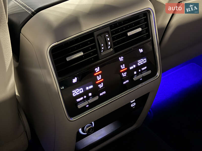 Позашляховик / Кросовер Porsche Cayenne Coupe 2021 в Одесі