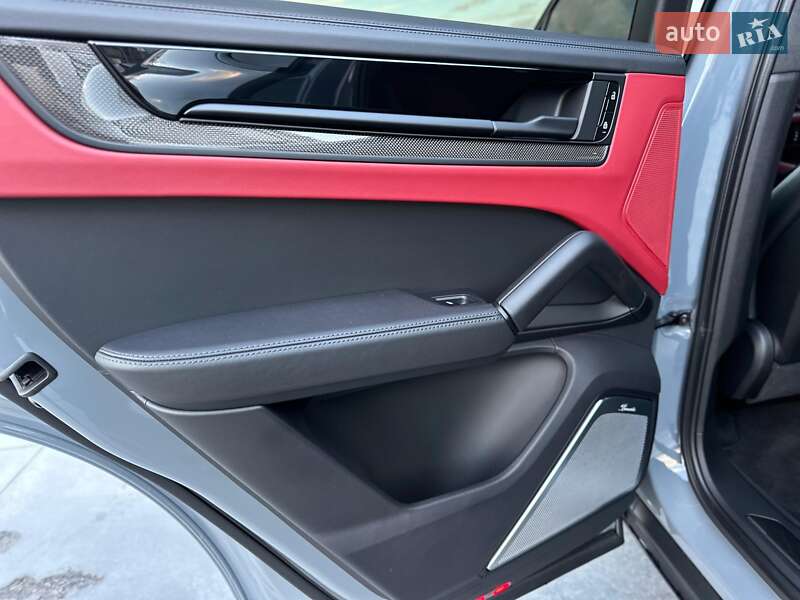 Внедорожник / Кроссовер Porsche Cayenne Coupe 2023 в Киеве фото 55 Внедорожник / Кроссовер Porsche Cayenne Coupe 2023 в Киеве