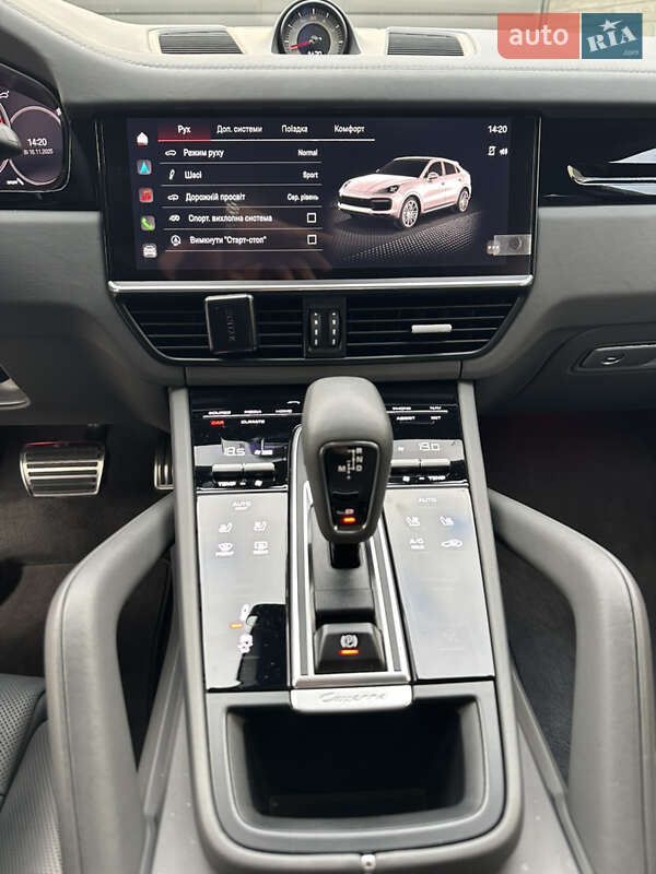 Позашляховик / Кросовер Porsche Cayenne Coupe 2022 в Києві