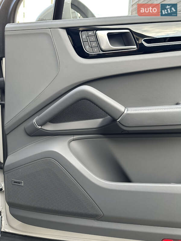 Позашляховик / Кросовер Porsche Cayenne Coupe 2022 в Києві