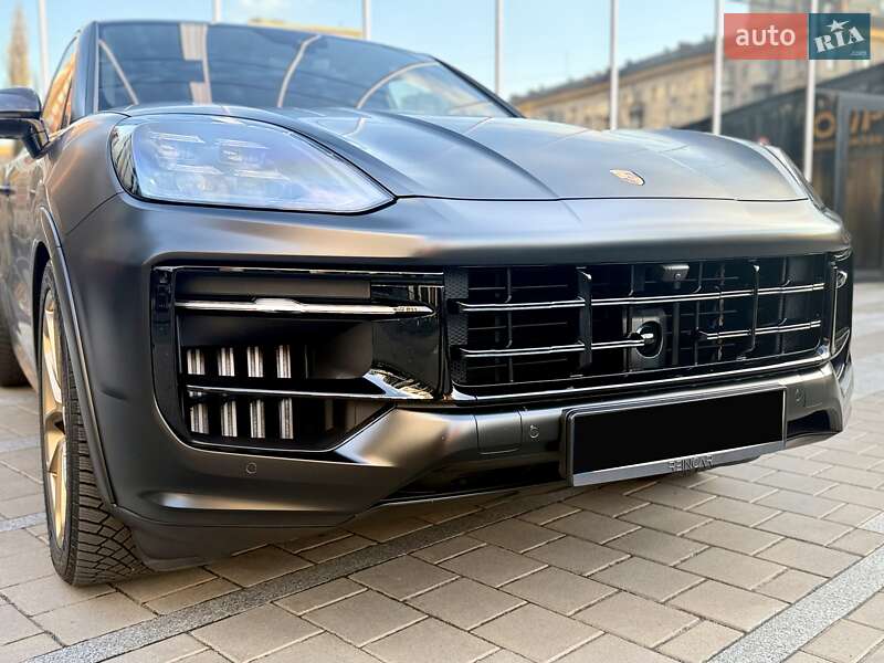 Позашляховик / Кросовер Porsche Cayenne Coupe 2024 в Києві фото 33 Позашляховик / Кросовер Porsche Cayenne Coupe 2024 в Києві