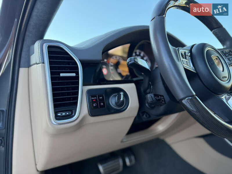 Внедорожник / Кроссовер Porsche Cayenne Coupe 2021 в Львове фото 39 Внедорожник / Кроссовер Porsche Cayenne Coupe 2021 в Львове