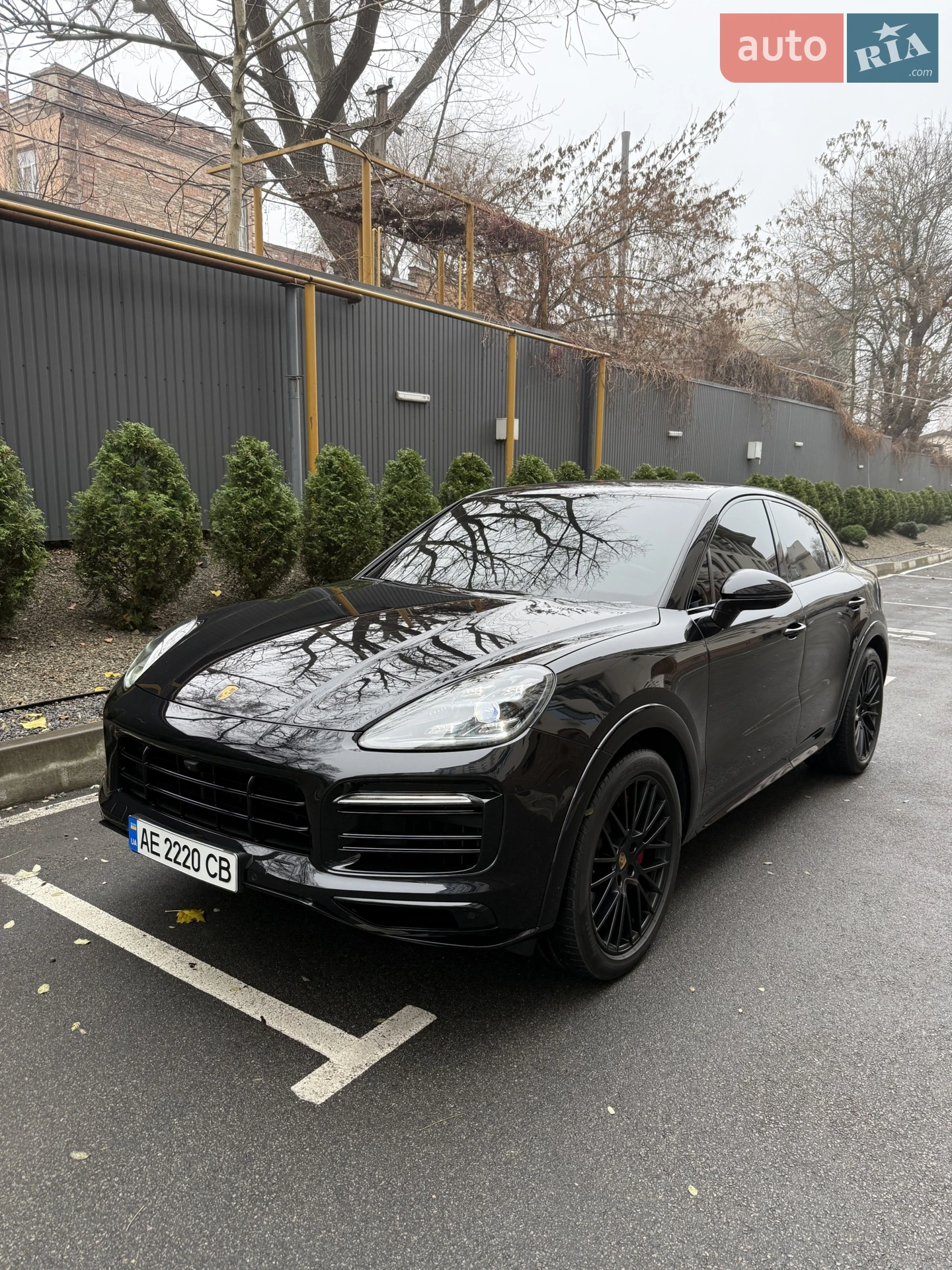 2022 Porsche Cayenne Coupe - фото 1