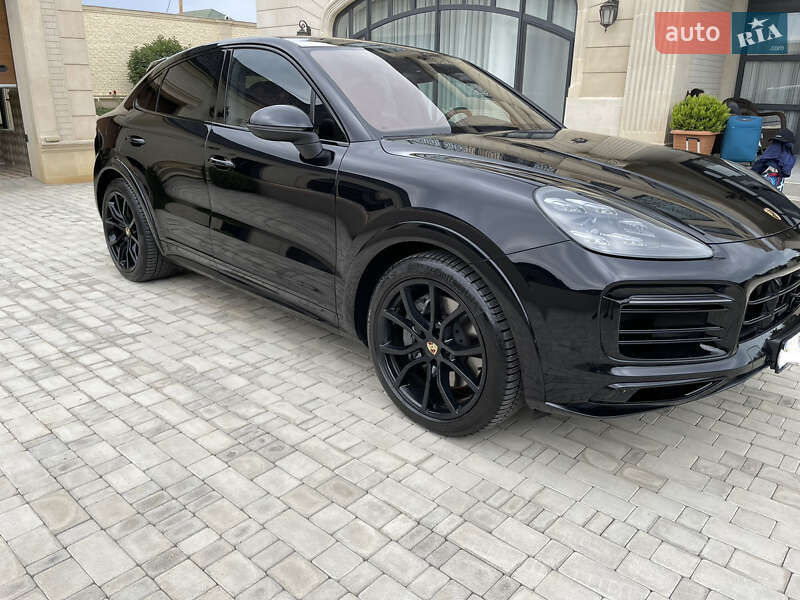 Позашляховик / Кросовер Porsche Cayenne Coupe 2020 в Києві