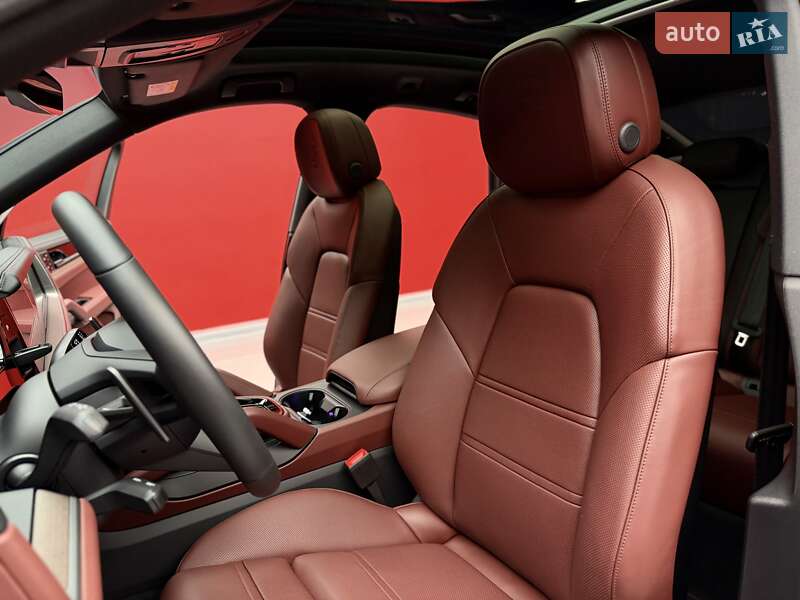 Внедорожник / Кроссовер Porsche Cayenne Coupe 2025 в Киеве фото 28 Внедорожник / Кроссовер Porsche Cayenne Coupe 2025 в Киеве