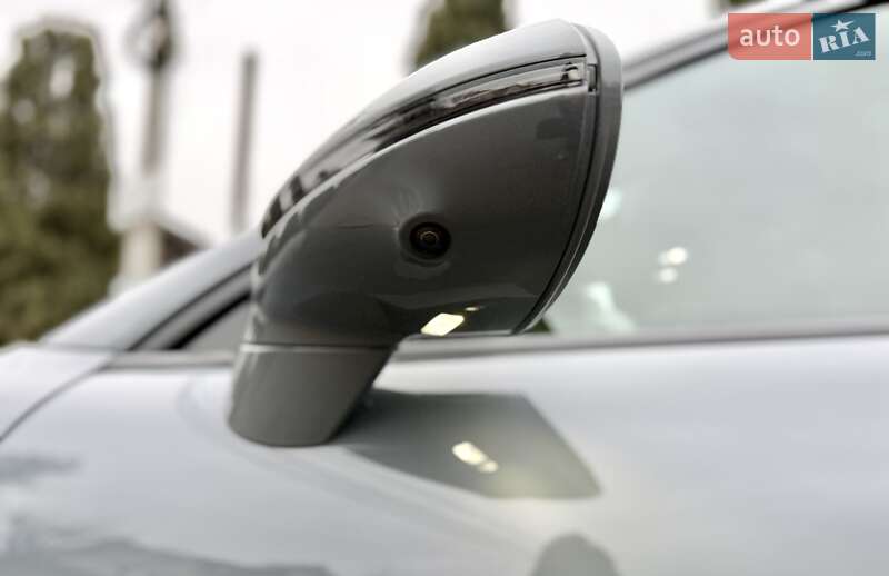 Внедорожник / Кроссовер Porsche Cayenne Coupe 2024 в Киеве фото 43 Внедорожник / Кроссовер Porsche Cayenne Coupe 2024 в Киеве