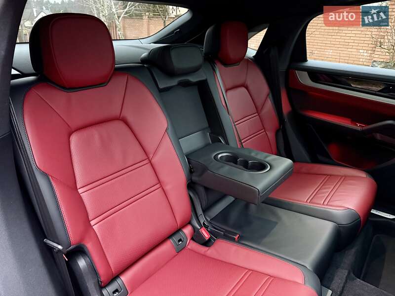 Внедорожник / Кроссовер Porsche Cayenne Coupe 2024 в Киеве фото 72 Внедорожник / Кроссовер Porsche Cayenne Coupe 2024 в Киеве