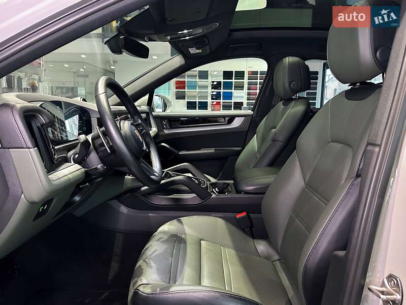 Внедорожник / Кроссовер Porsche Cayenne Coupe 2023 в Одессе фото 15 Внедорожник / Кроссовер Porsche Cayenne Coupe 2023 в Одессе