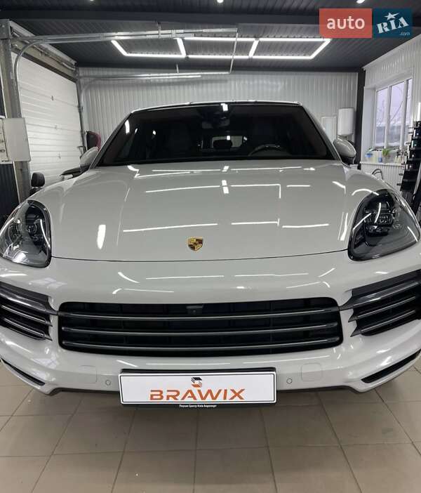Porsche Cayenne Coupe 2023