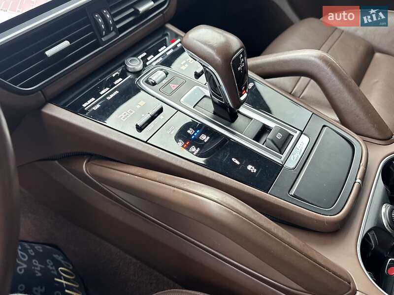 Внедорожник / Кроссовер Porsche Cayenne Coupe 2020 в Тернополе