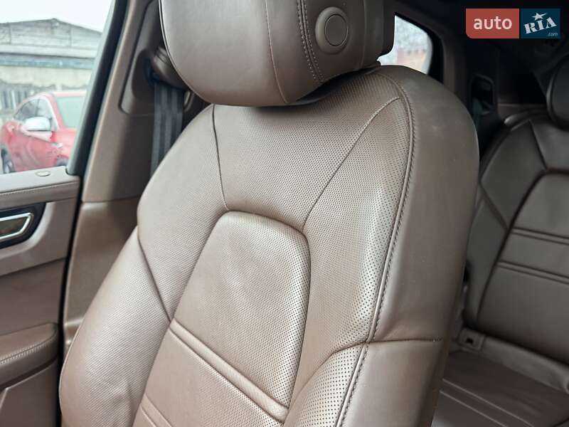 Внедорожник / Кроссовер Porsche Cayenne Coupe 2020 в Тернополе