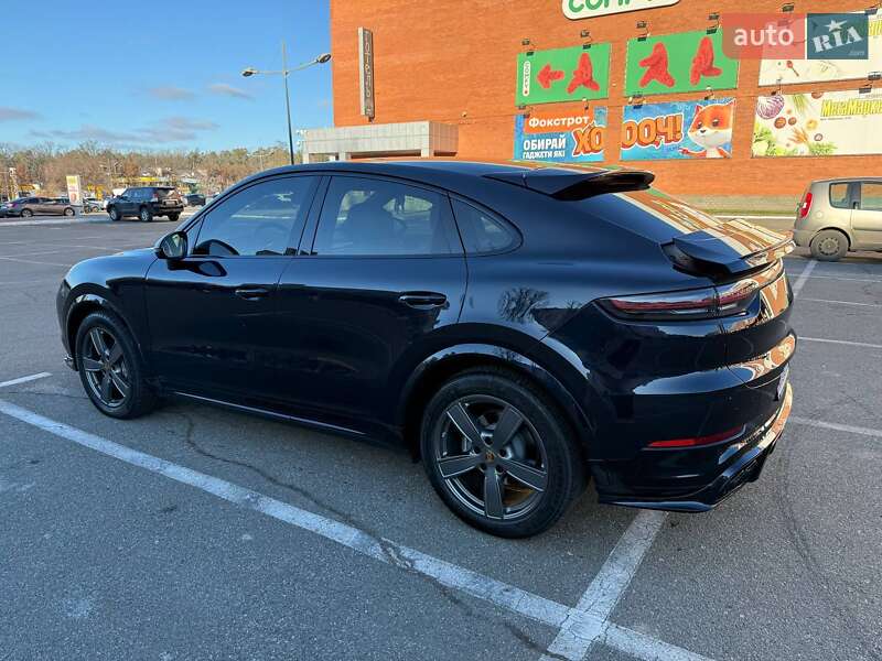 Внедорожник / Кроссовер Porsche Cayenne Coupe 2020 в Киеве