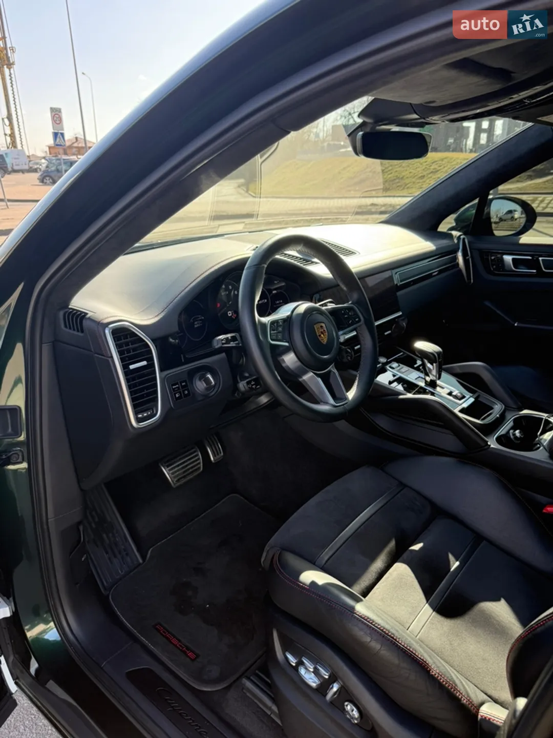 2020 Porsche Cayenne Coupe - мініатюра 14
