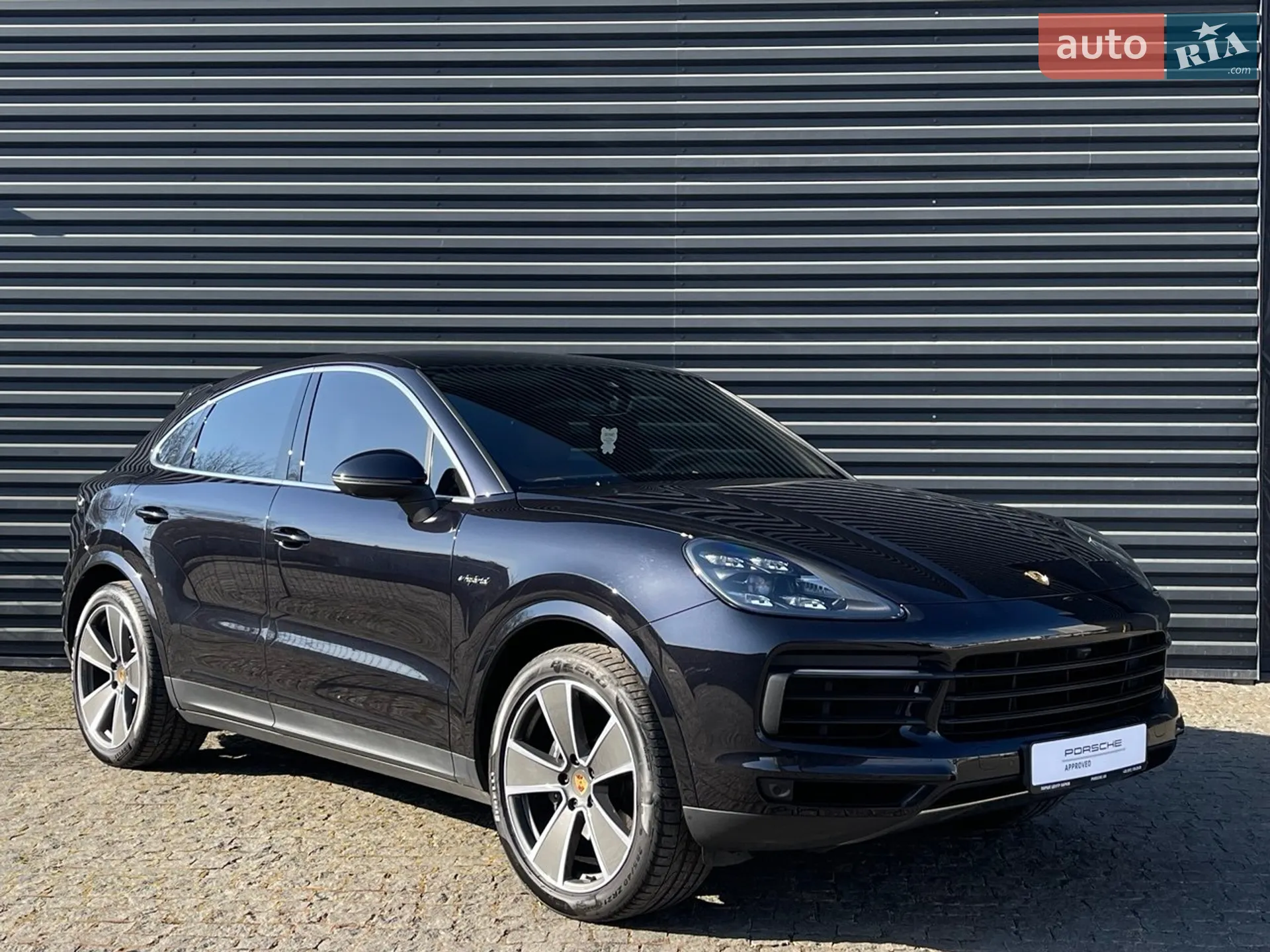 2020 Porsche Cayenne Coupe - мініатюра 4