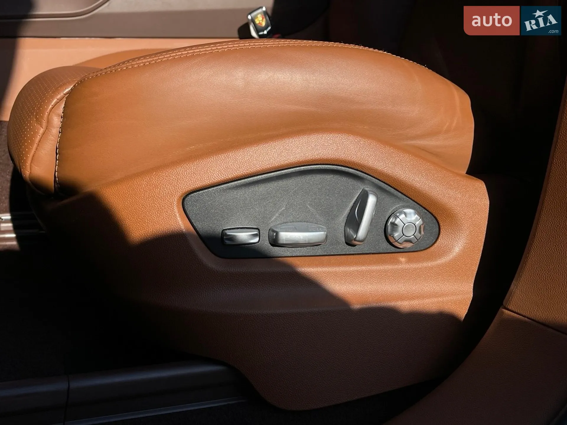 2020 Porsche Cayenne Coupe - мініатюра 30