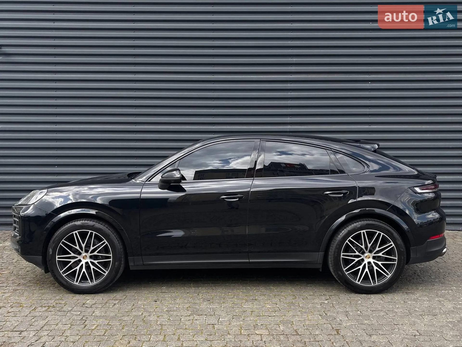 2024 Porsche Cayenne Coupe - мініатюра 2