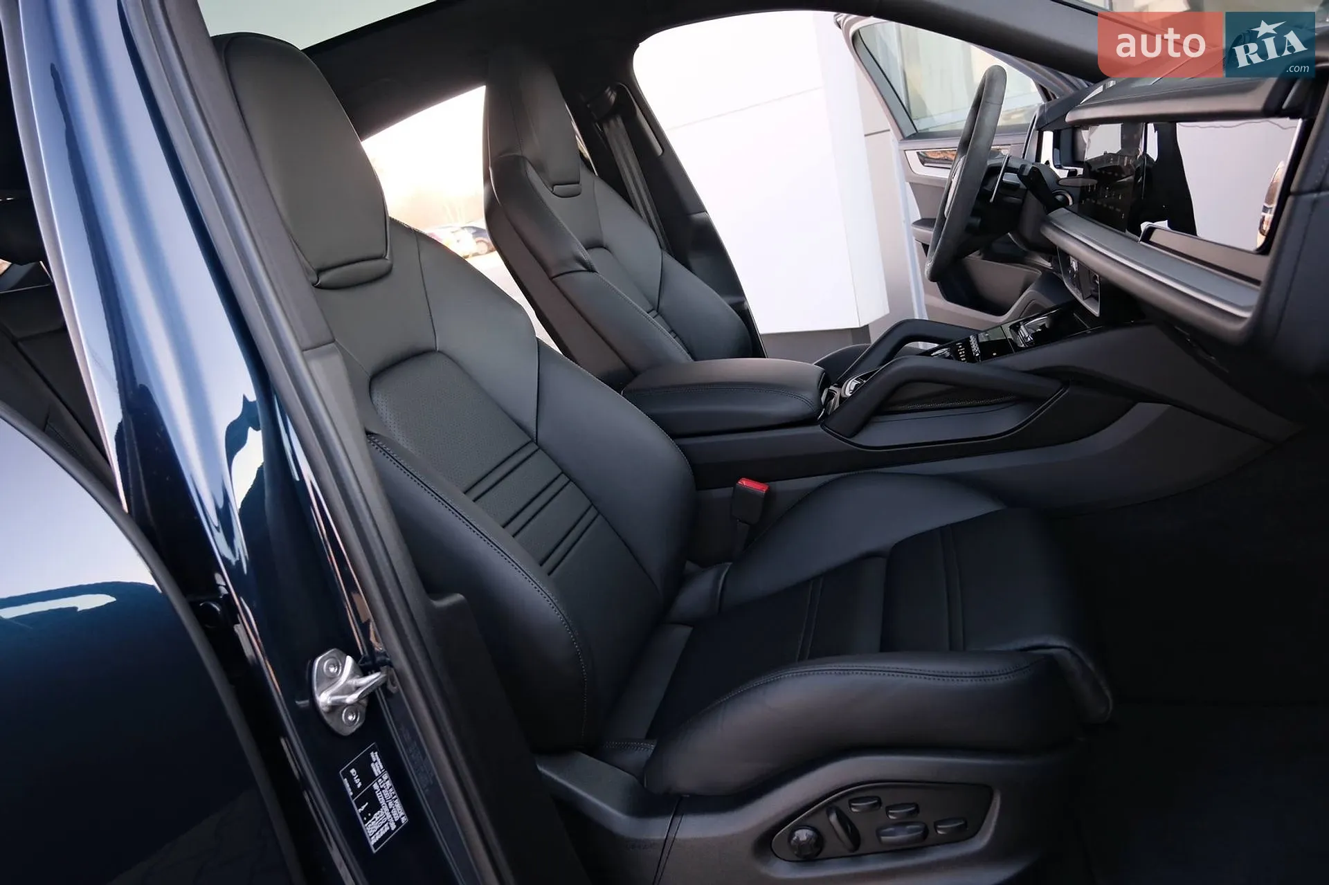 2024 Porsche Cayenne Coupe - мініатюра 46