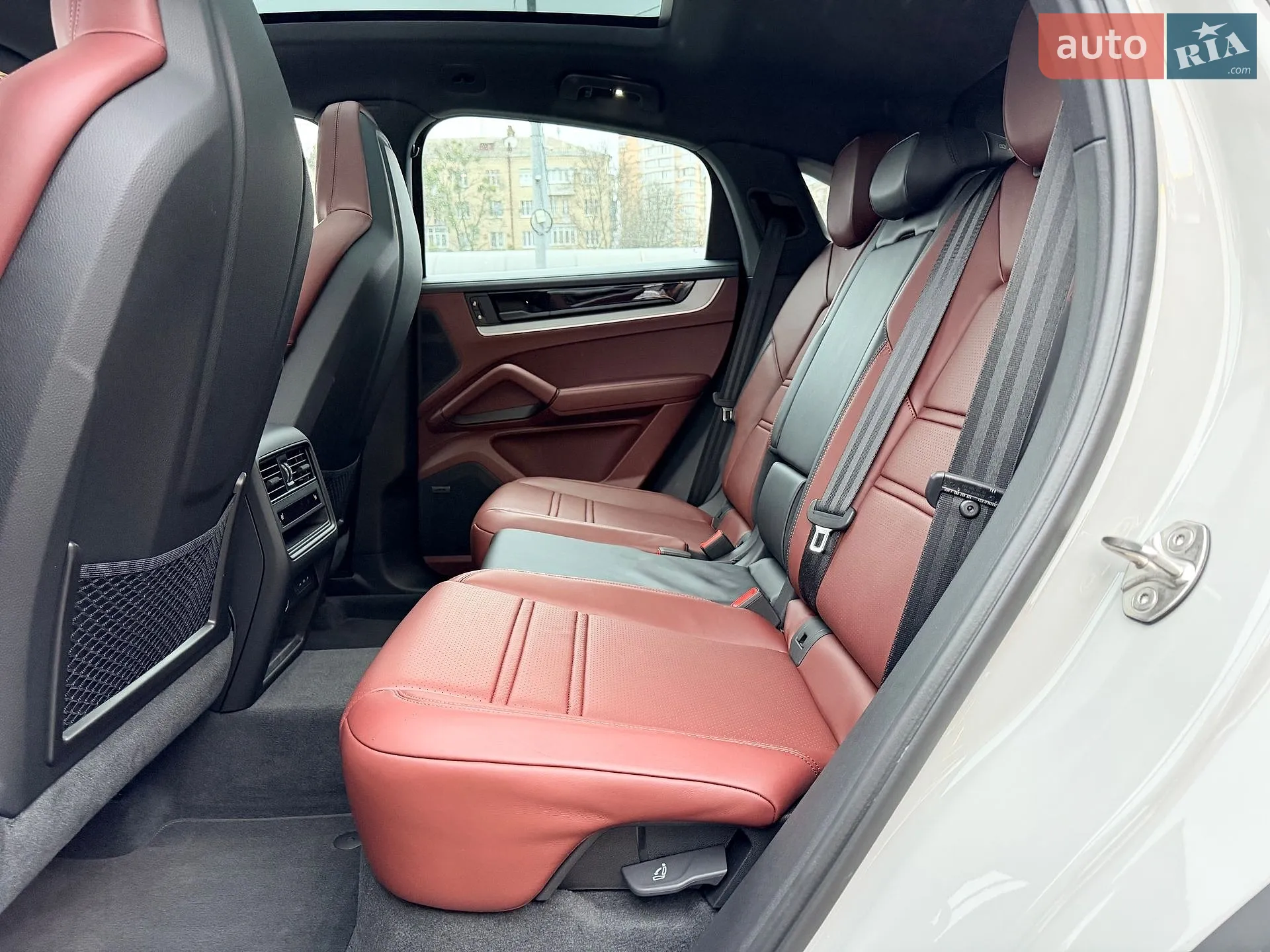 2024 Porsche Cayenne Coupe - мініатюра 22