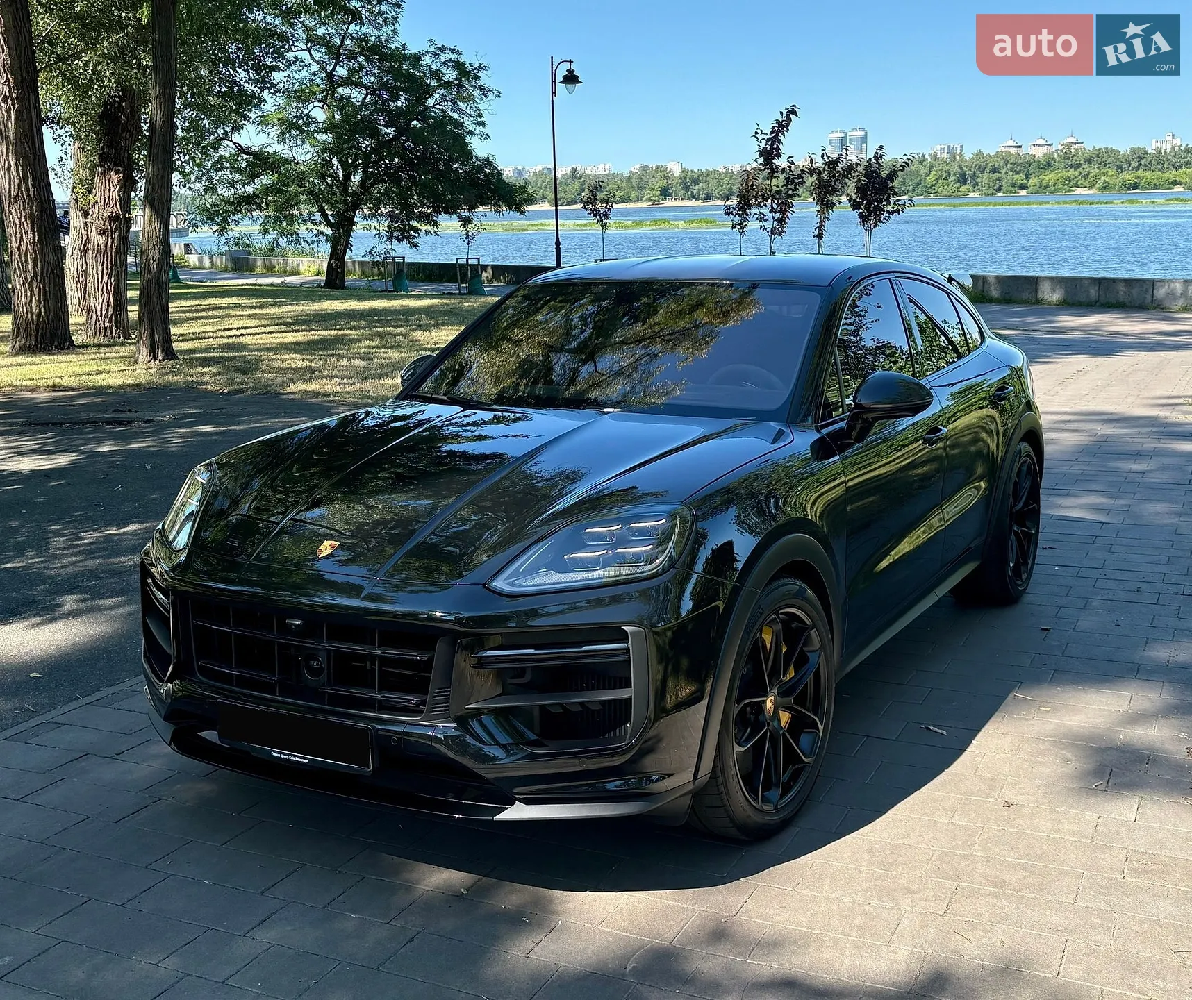 2024 Porsche Cayenne Coupe - мініатюра 3