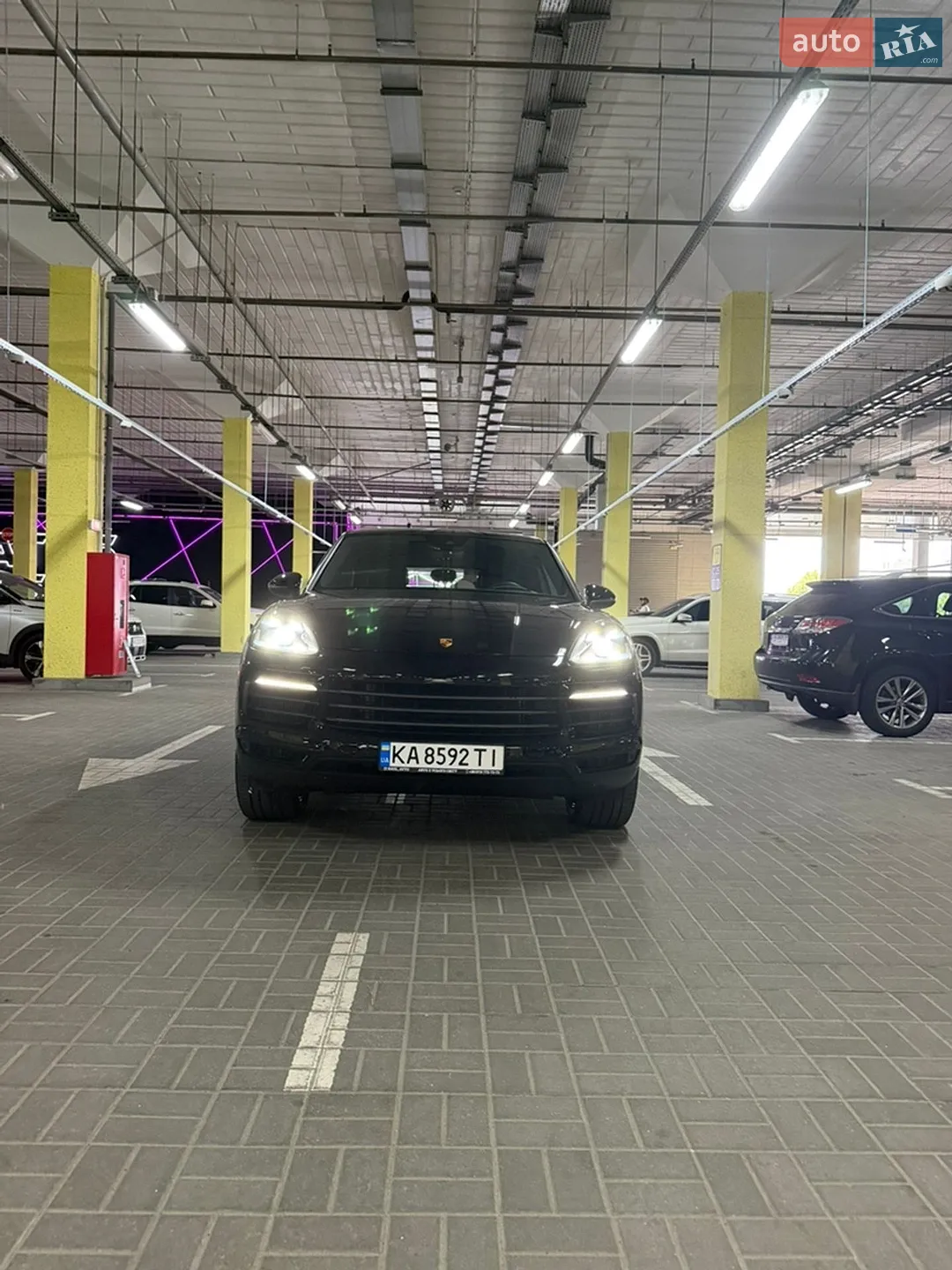 2022 Porsche Cayenne Coupe - мініатюра 8
