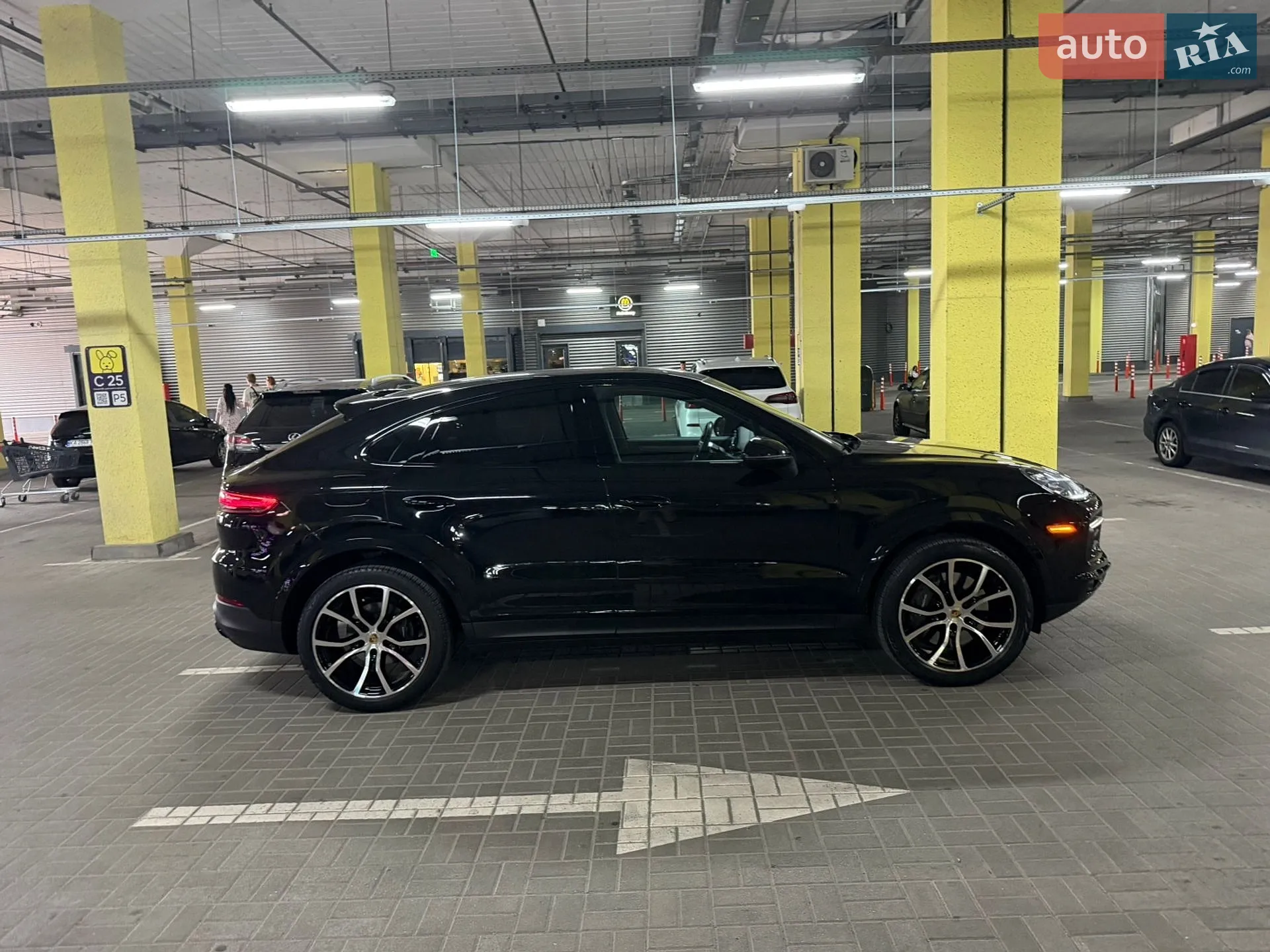 2022 Porsche Cayenne Coupe - мініатюра 14